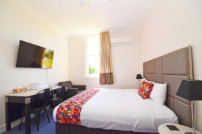 The Hallows Accommodation, Bathurst